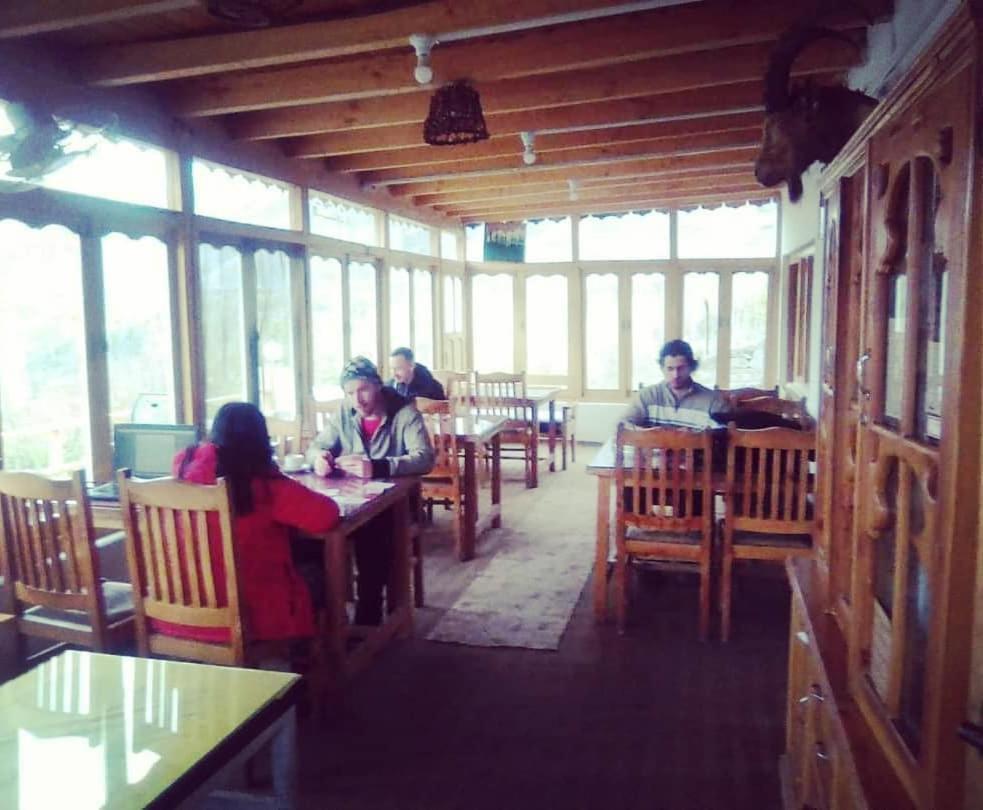 Tourist Cottage Hunza Karimabad  エクステリア 写真